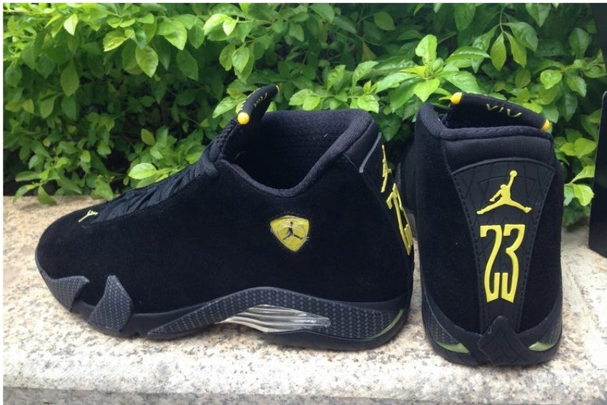 Les baskets Air Jordan 14 offrent un style emblématique et une performance exceptionnelle.
design distinctif. Pas cher. Moins cher.