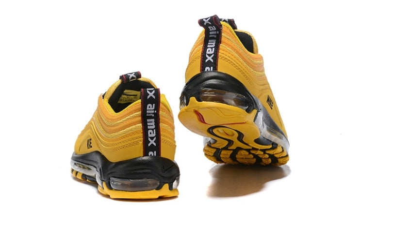 Les baskets Nike Air Max 97 sont synonymes de style emblématique et de confort absolu. Leur design ondulé distinctif.pas cher. Le moins cher.