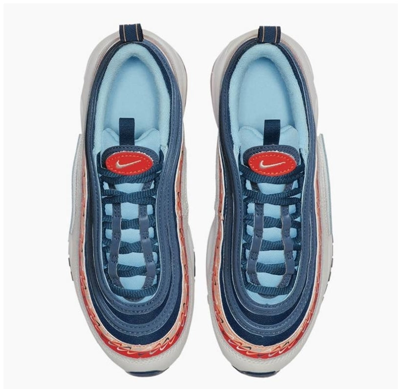 Les baskets Nike Air Max 97 sont synonymes de style emblématique et de confort absolu. Leur design ondulé distinctif.pas cher. Le moins cher.