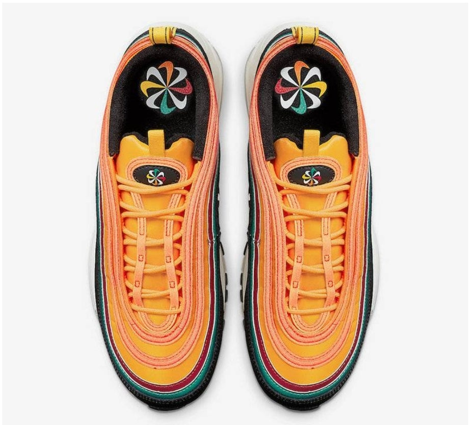 Les baskets Nike Air Max 97 sont synonymes de style emblématique et de confort absolu. Leur design ondulé distinctif.pas cher. Le moins cher.