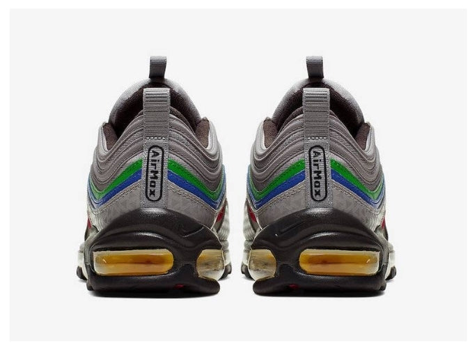 Les baskets Nike Air Max 97 sont synonymes de style emblématique et de confort absolu. Leur design ondulé distinctif.pas cher. Le moins cher.