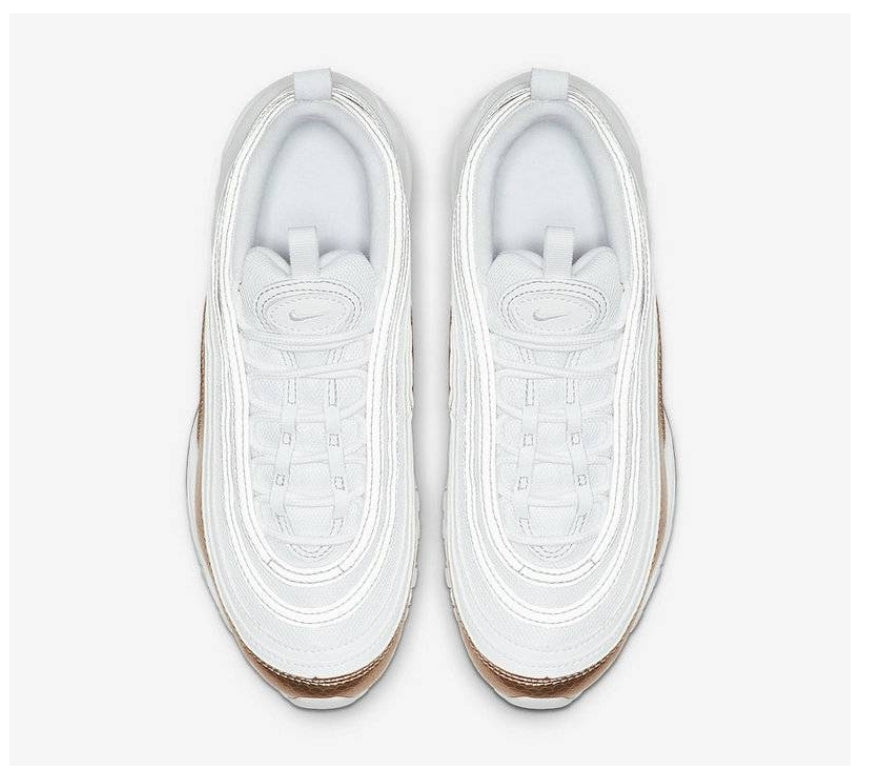 Les baskets Nike Air Max 97 sont synonymes de style emblématique et de confort absolu. Leur design ondulé distinctif.pas cher. Le moins cher.