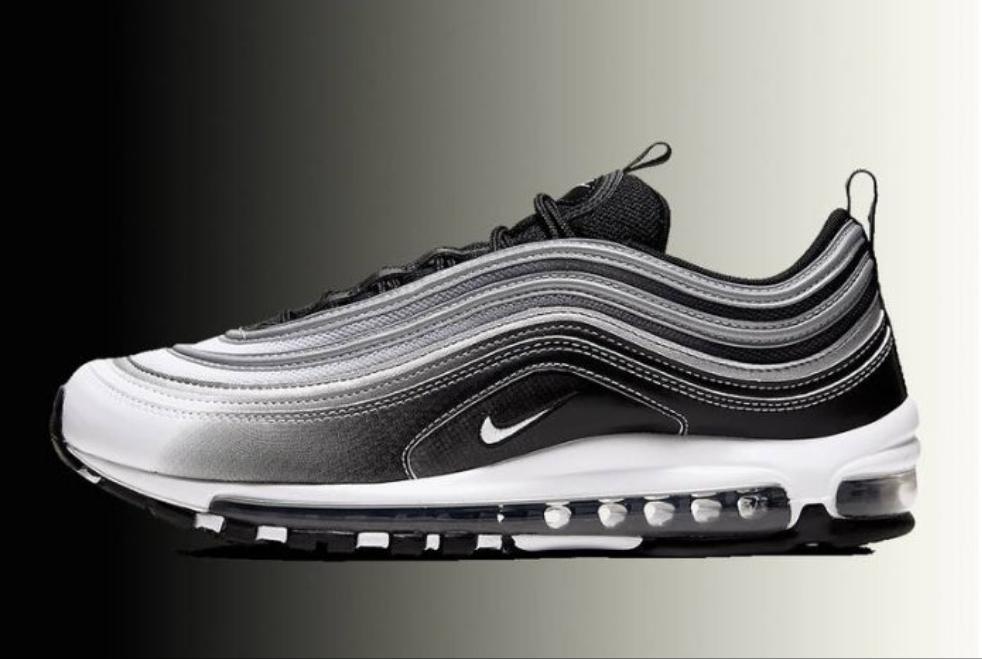 Les baskets Nike Air Max 97 sont synonymes de style emblématique et de confort absolu. Leur design ondulé distinctif.pas cher. Le moins cher.