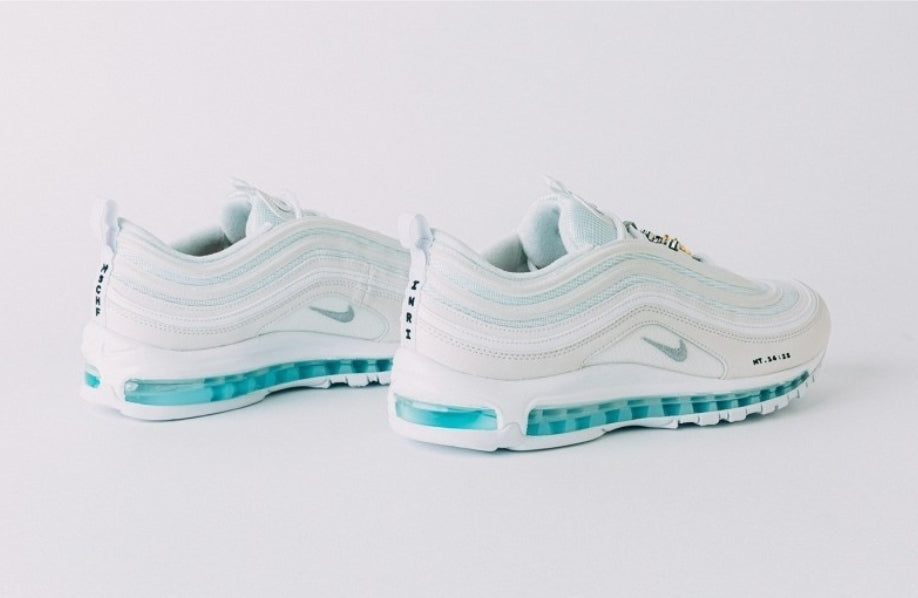 Les baskets Nike Air Max 97 sont synonymes de style emblématique et de confort absolu. Leur design ondulé distinctif.pas cher. Le moins cher.