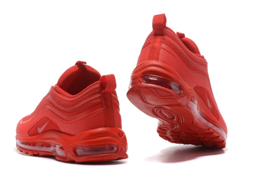 Les baskets Nike Air Max 97 sont synonymes de style emblématique et de confort absolu. Leur design ondulé distinctif.pas cher. Le moins cher.