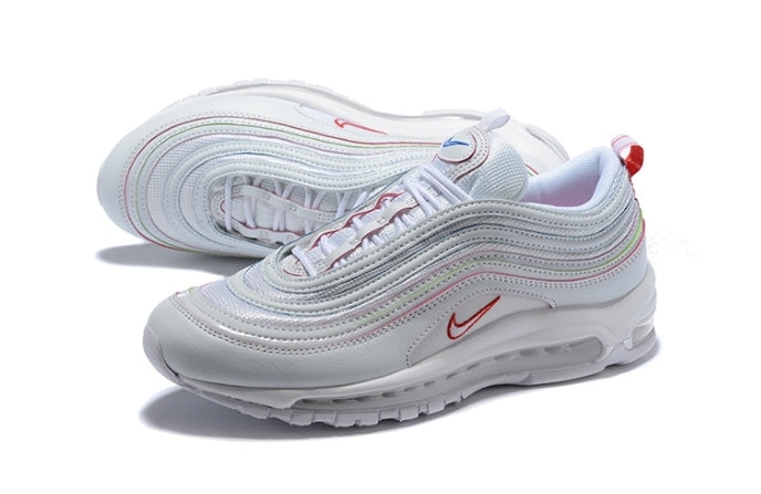 Les baskets Nike Air Max 97 sont synonymes de style emblématique et de confort absolu. Leur design ondulé distinctif.pas cher. Le moins cher.