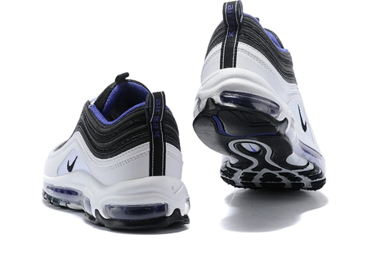 Les baskets Nike Air Max 97 sont synonymes de style emblématique et de confort absolu. Leur design ondulé distinctif.pas cher. Le moins cher.