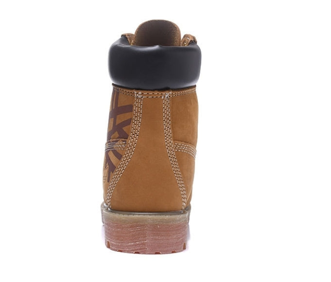 Les baskets Botte Timberland   intemporel et robustesse.  design qualité supérieure les rendent indispensables  aventuriers.pas cher. Le moins cher.