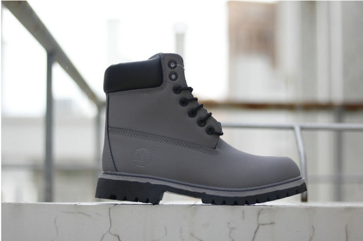 Les baskets Botte Timberland intemporel et robustesse. design qualité supérieure les rendent indispensables aventuriers.pas cher. Le moins cher.