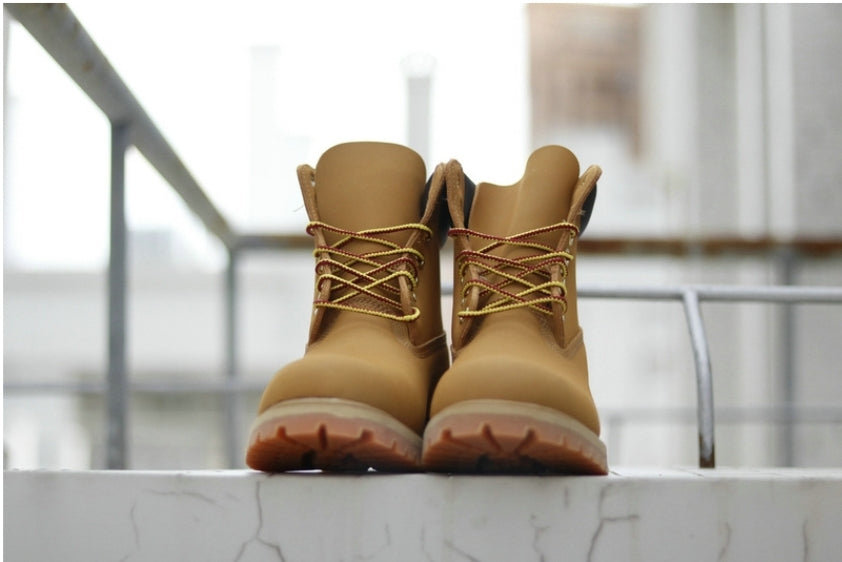 Les baskets Botte Timberland   intemporel et robustesse.  design qualité supérieure les rendent indispensables  aventuriers.pas cher. Le moins cher.