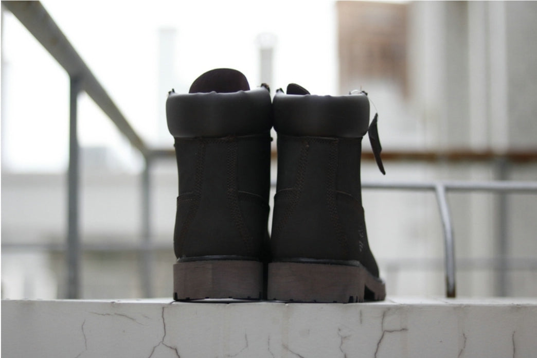 Les baskets Botte Timberland   intemporel et robustesse.  design qualité supérieure les rendent indispensables  aventuriers.pas cher. Le moins cher.