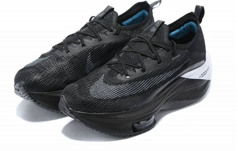 Les baskets Nike Air Zoom combinent style et performance, offrant une expérience unique. Leur design élégant. Pas cher. Le moins Cher.