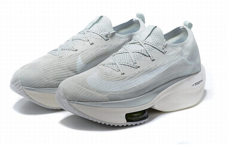 Les baskets Nike Air Zoom combinent style et performance, offrant une expérience unique. Leur design élégant. Pas cher. Le moins Cher.