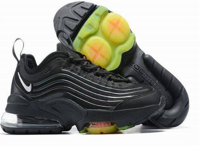 Les baskets Nike Zoom 950 allient un design innovant et des performances exceptionnelles. Leur silhouette moderne et dynamique.pas cher. Le moins cher.