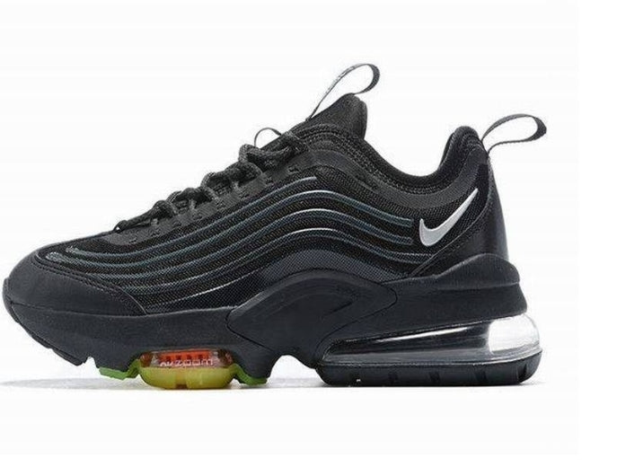 Les baskets Nike Zoom 950 allient un design innovant et des performances exceptionnelles. Leur silhouette moderne et dynamique.pas cher. Le moins cher.