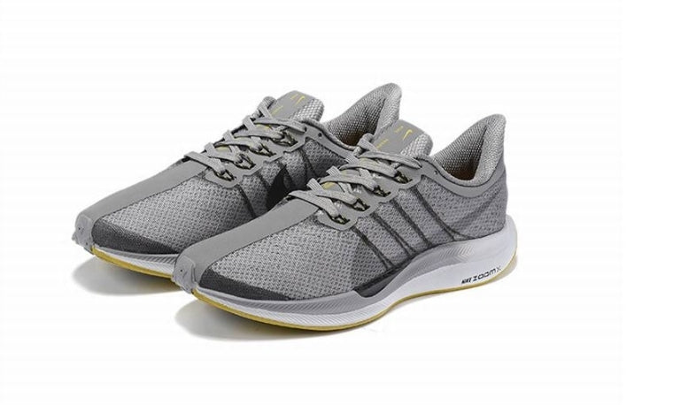Les baskets Nike Air Zoom combinent style et performance, offrant une expérience unique. Leur design élégant. Pas cher. Le moins Cher.