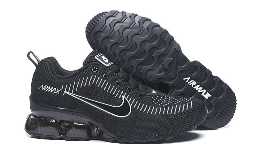 Les baskets Nike Shox PU marient style audacieux et innovation technologique. Leur design distinctif attire les passionnés de mode et de performance.