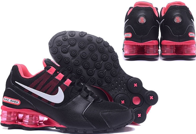 Les baskets Nike Air Shox sont réputées pour leur style emblématique et leur performance exceptionnelle.
inoubliable style.