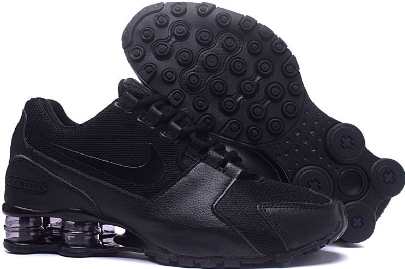 Les baskets Nike Air Shox sont réputées pour leur style emblématique et leur performance exceptionnelle.
inoubliable style.
