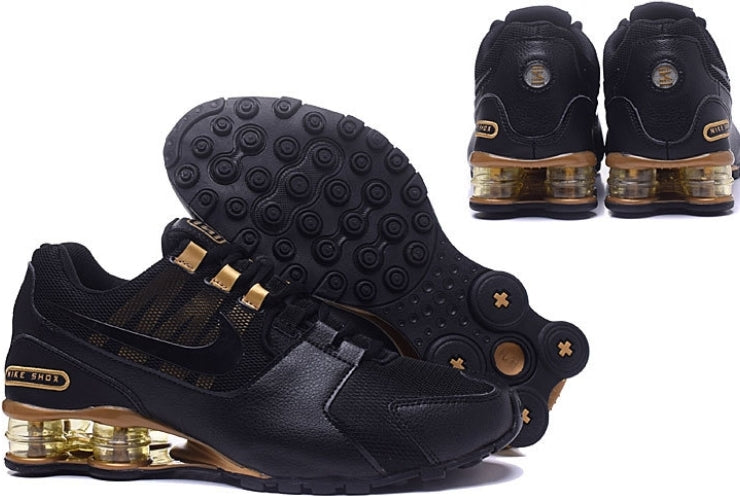 Les baskets Nike Air Shox sont réputées pour leur style emblématique et leur performance exceptionnelle.