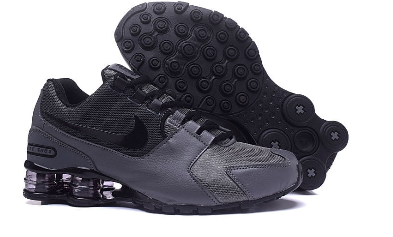 Les baskets Nike Air Shox sont réputées pour leur style emblématique et leur performance exceptionnelle.