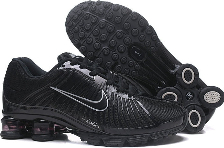 Les baskets Nike Air Shox sont réputées pour leur style emblématique et leur performance exceptionnelle.
inoubliable style.