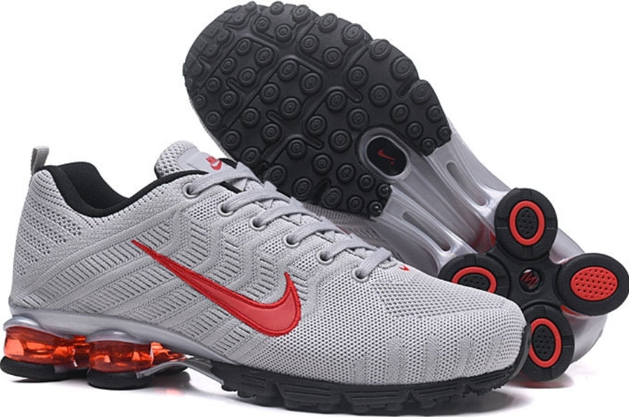 Les baskets Nike Air Shox sont réputées pour leur style emblématique et leur performance exceptionnelle.
inoubliable style.