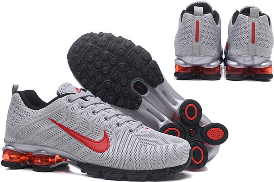 Les baskets Nike Air Shox sont réputées pour leur style emblématique et leur performance exceptionnelle.
inoubliable style.