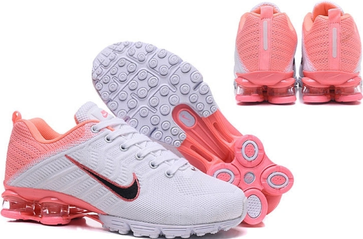 Les baskets Nike Air Shox sont réputées pour leur style emblématique et leur performance exceptionnelle.
inoubliable style.