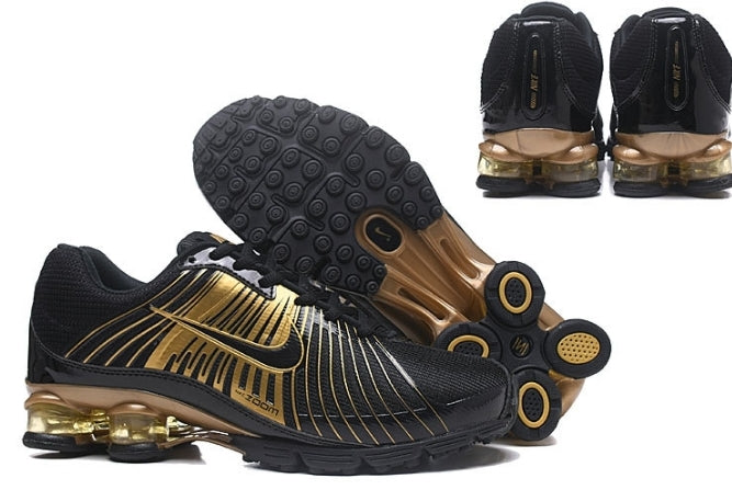 Les baskets Nike Air Shox sont réputées pour leur style emblématique et leur performance exceptionnelle.
inoubliable style.