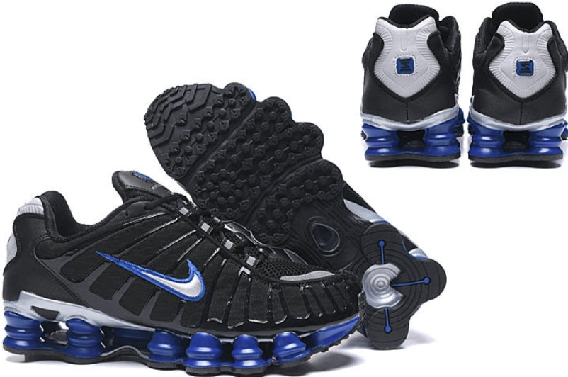 Les baskets Nike Shox TL allient un style avant-gardiste et une innovation technique avancée. Leur design unique et leurs détails sophistiqués.