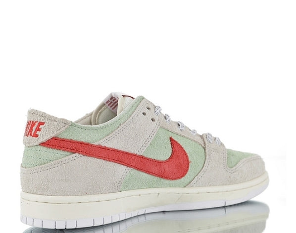 Nike SB Dunk Low White Widow