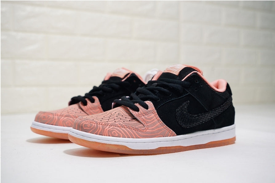 Les baskets Nike SB Dunk allient un style emblématique. design légendaire Pas cher.le moins cher .rétro incontournable exceptionnelle