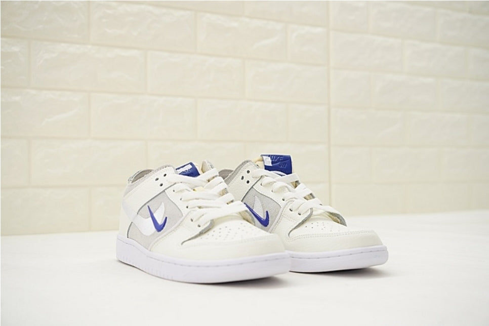 Les baskets Nike SB Dunk allient un style emblématique. design légendaire Pas cher.le moins cher .rétro incontournable exceptionnelle