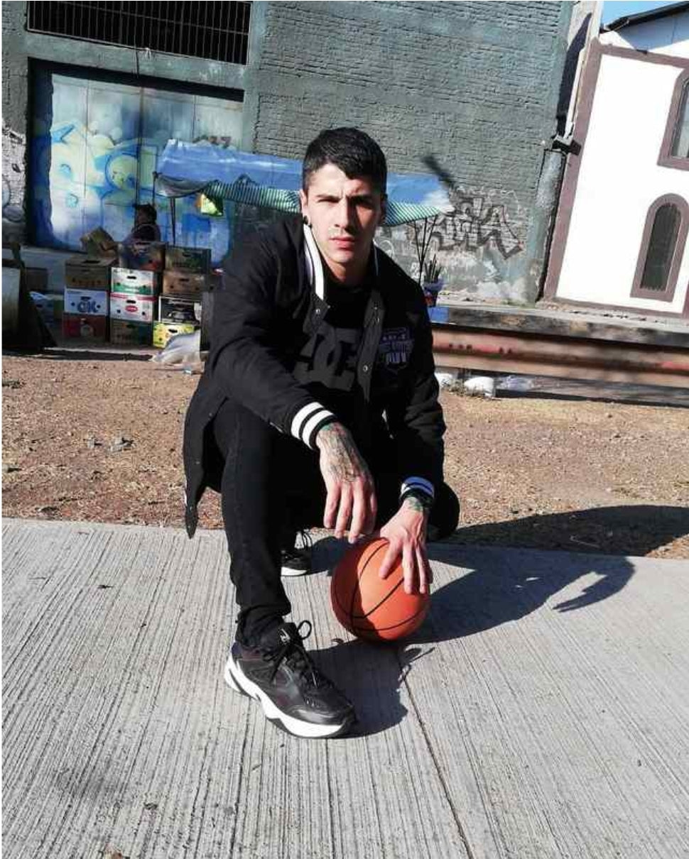 Les baskets Nike Air Tekno design audacieux. rétro-futuriste en fait un choix incontournable.pas cher. Le moins cher. Innovation