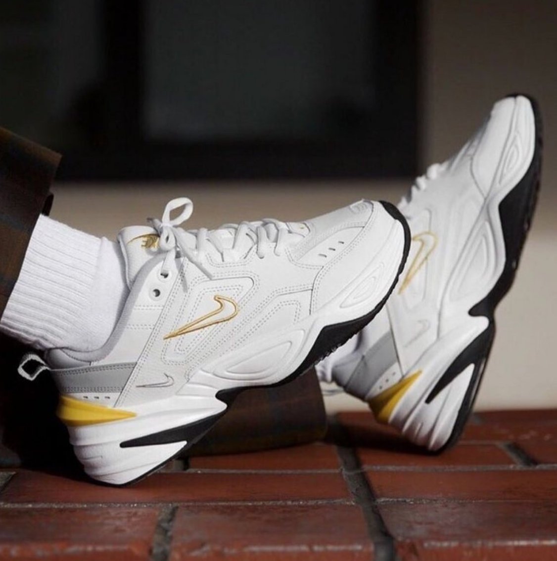 Les baskets Nike Air Tekno  design audacieux.  rétro-futuriste en fait un choix incontournable.pas cher. Le moins cher. Innovation