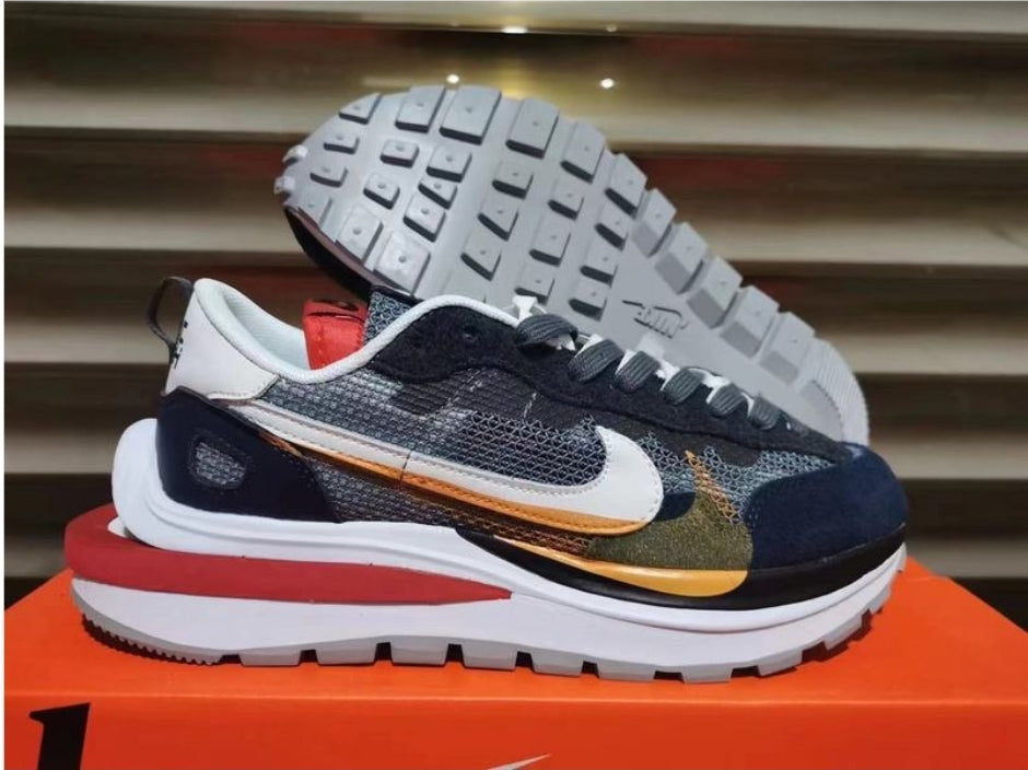 Les Baskets Nike LDWaffle x Sacai combinent style audacieux et innovation. Leur design surdimensionnées . Pas cher. Le moins cher.