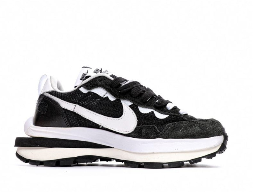 Les Baskets Nike LDWaffle x Sacai combinent style audacieux et innovation. Leur design surdimensionnées . Pas cher. Le moins cher.