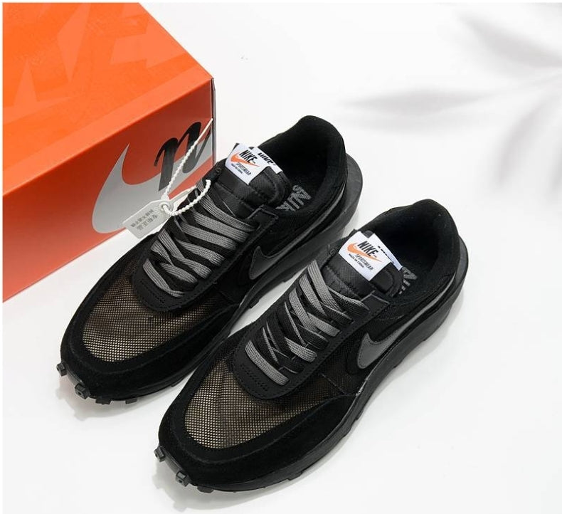 Les Baskets Nike LDWaffle x Sacai combinent style audacieux et innovation. Leur design surdimensionnées . Pas cher. Le moins cher.
