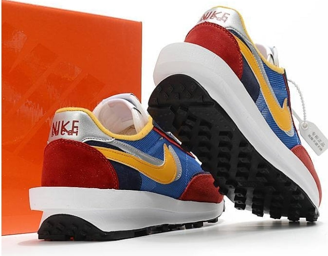 Les Baskets Nike LDWaffle x Sacai combinent style audacieux et innovation. Leur design surdimensionnées . Pas cher. Le moins cher.