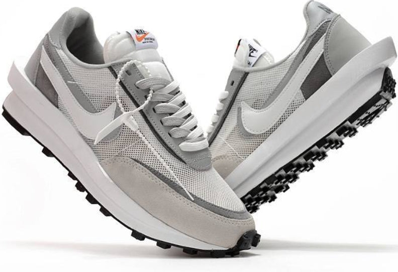 Les Baskets Nike LDWaffle x Sacai combinent style audacieux et innovation. Leur design surdimensionnées . Pas cher. Le moins cher.