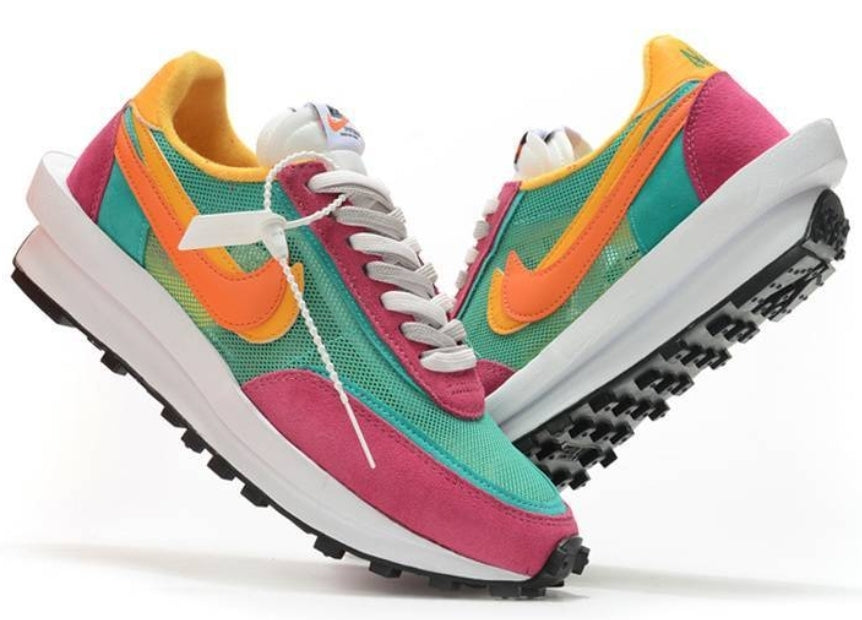 Les Baskets Nike LDWaffle x Sacai combinent style audacieux et innovation. Leur design surdimensionnées . Pas cher. Le moins cher.