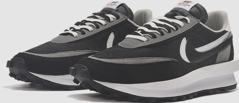 Les Baskets Nike LDWaffle x Sacai combinent style audacieux et innovation. Leur design surdimensionnées . Pas cher. Le moins cher.