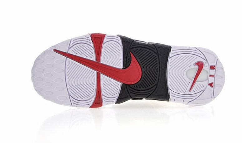 Les baskets Nike Air Uptempo combinent style audacieux et innovation. Leur design emblématique et leurs lettres surdimensionnées . Pas cher. Le moins cher.