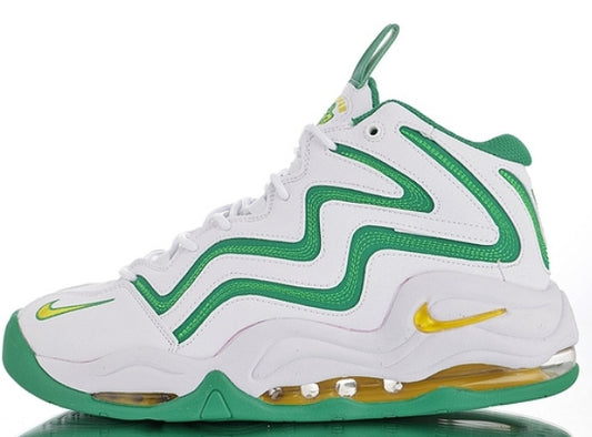 Les baskets Nike Air Uptempo combinent style audacieux et innovation. Leur design emblématique et leurs lettres surdimensionnées . Pas cher. Le moins cher.