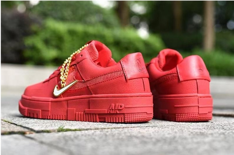 Les baskets Nike Air Force 1 Pixel allient style et performance, créant une expérience unique. Leur design audacieux.pas cher. Le moins cher.