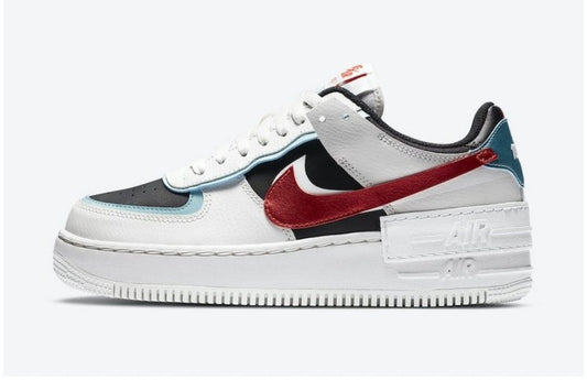 Les baskets Nike Air Force 1 Shadow allient style et performance, offrant une expérience unique.pas cher . Le moin cher.