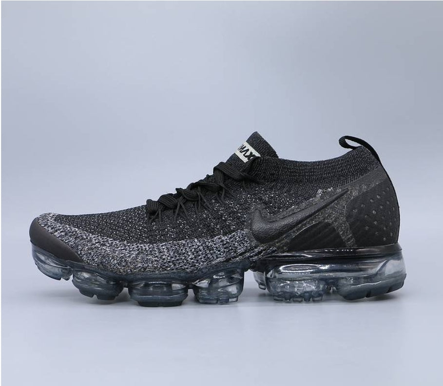 Les baskets Nike Vapormax 2018-2019 incarnent un style audacieux et une performance inégalée, design avant-gardiste 
.pas cher. Le moins cher.