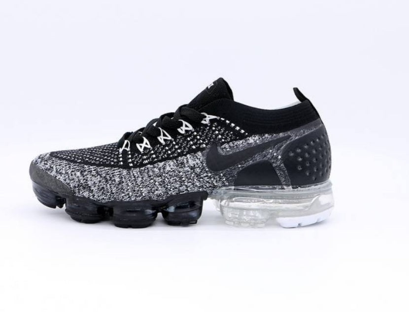 Les baskets Nike Vapormax 2018-2019 incarnent un style audacieux et une performance inégalée, design avant-gardiste 
.pas cher. Le moins cher.