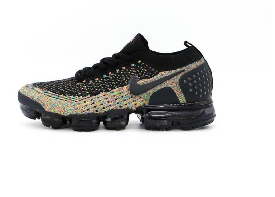 Les baskets Nike Vapormax 2018-2019 incarnent un style audacieux et une performance inégalée, design avant-gardiste 
.pas cher. Le moins cher.